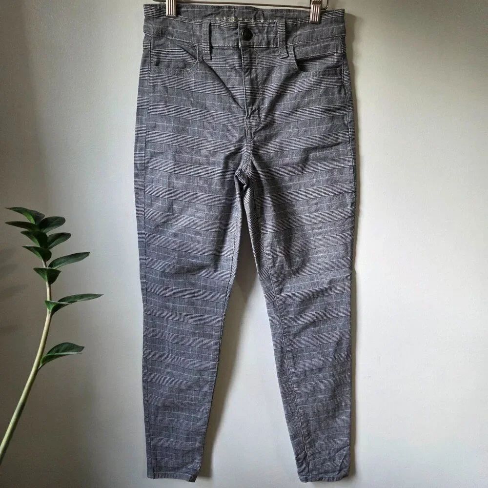 EUC AMERICAN EAGLE OUTFITTERS SUPER STRETC PLAID HI RISE JEGGING SIZE 6 REGULAR